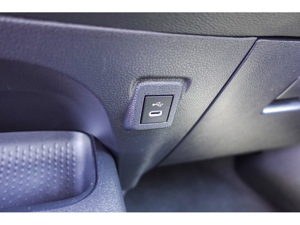 Used 2025 Toyota Corolla LE FWD image 25