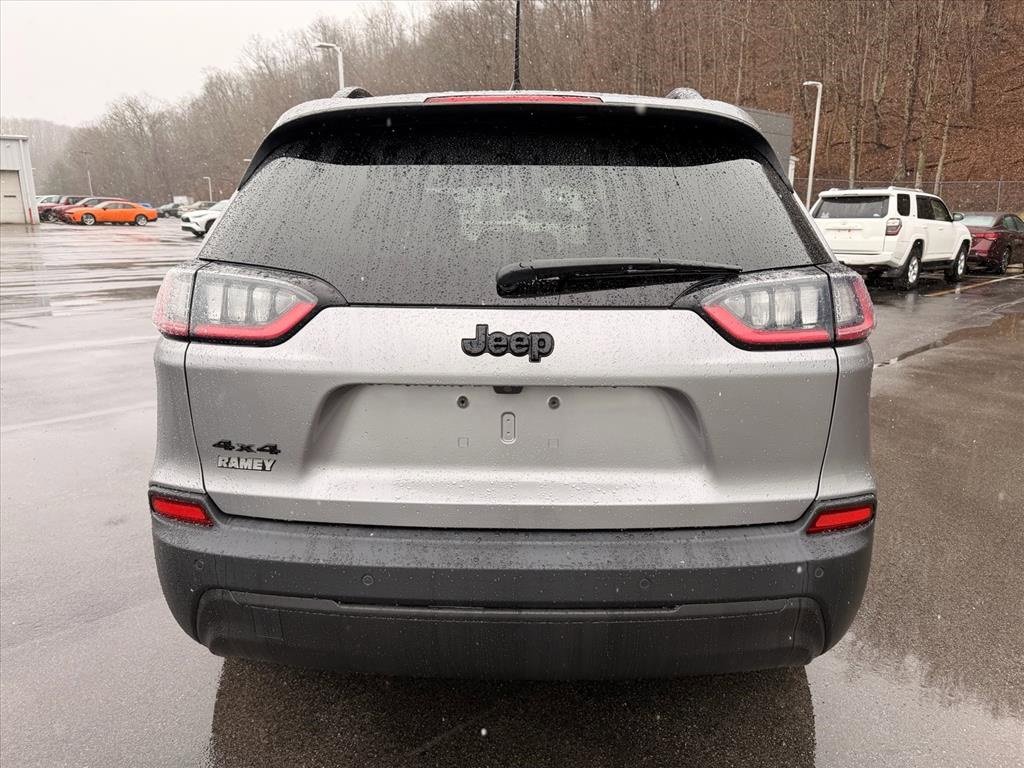 Used 2021 Jeep Cherokee Altitude image 6