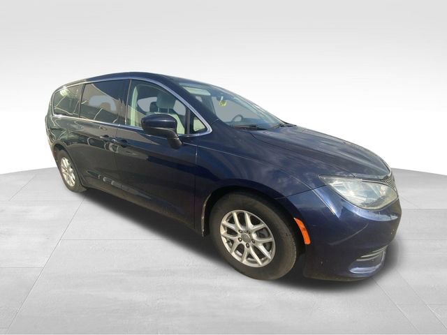 Used 2017 Chrysler Pacifica Touring image 15