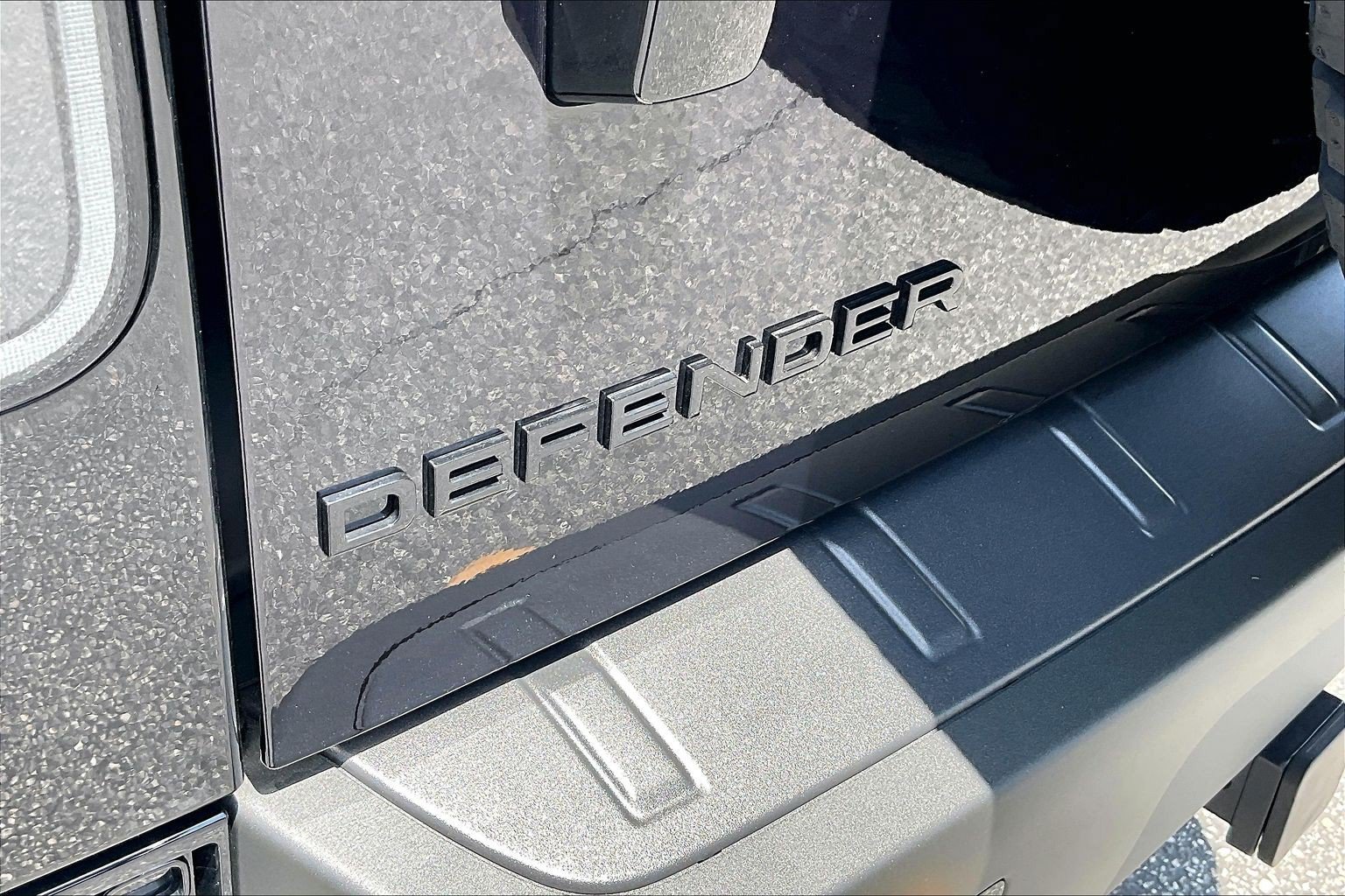 New 2026 Land Rover Defender 110 OCTA AWD/4WD image 9