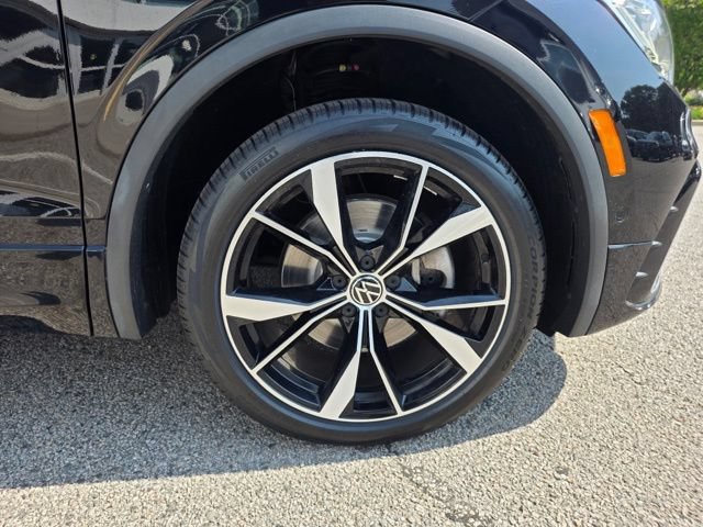 Certified 2023 Volkswagen Tiguan SEL R-Line AWD/4WD image 14