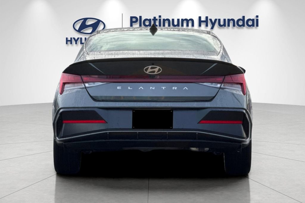 New 2026 Hyundai Elantra SEL Sport Premium FWD image 5