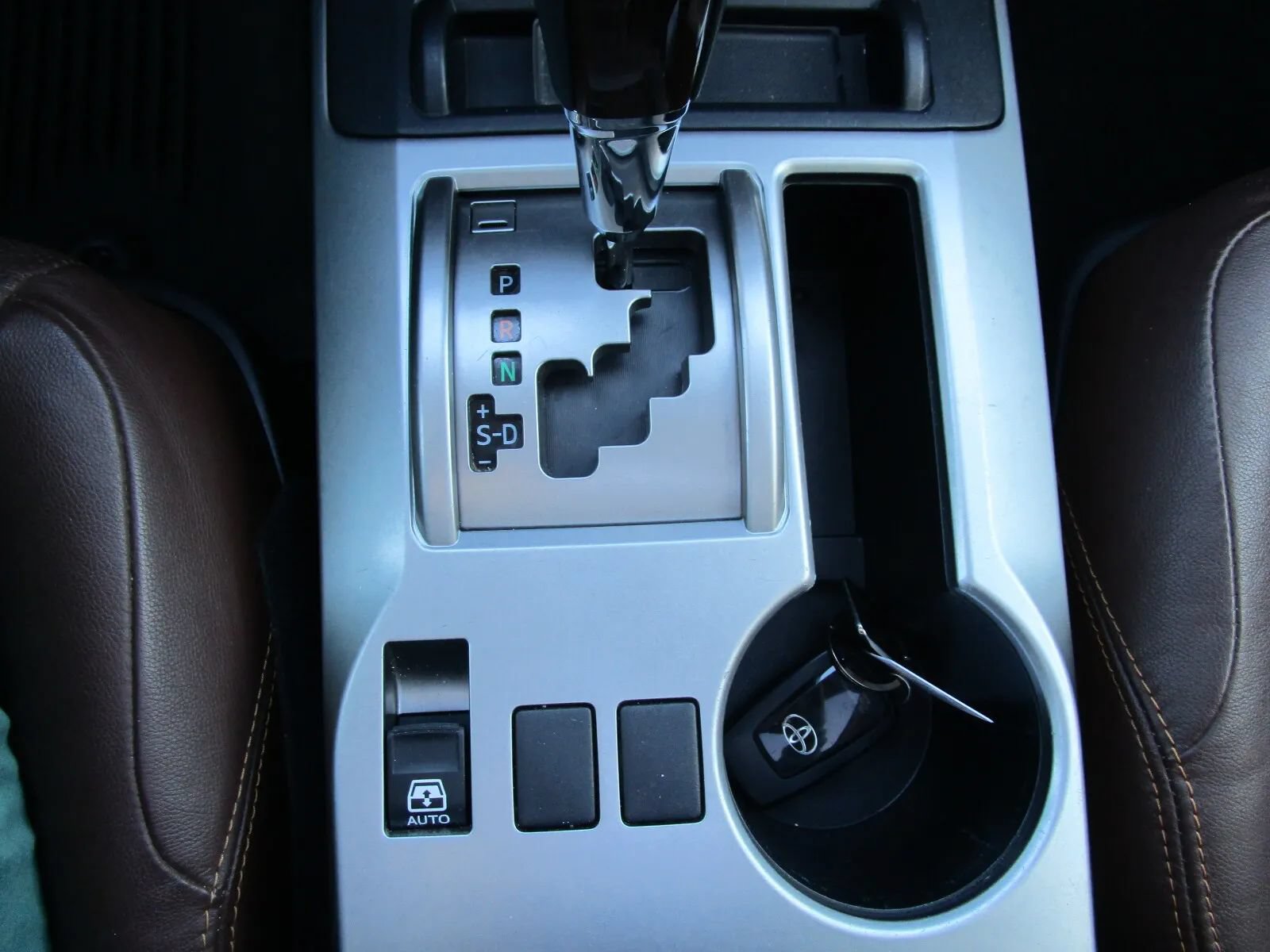 Used 2022 Toyota 4Runner Limited AWD/4WD image 38