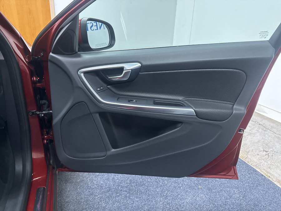 Used 2012 Volvo S60 T5 FWD image 19
