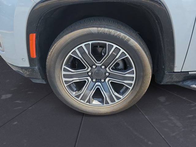 Used 2024 Jeep Wagoneer Series II AWD/4WD image 14