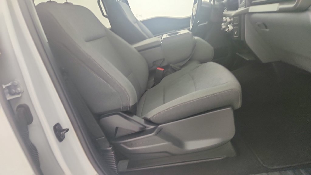 Used 2025 Ford F150 XLT w/ Equipment Group 301A Standard AWD/4WD image 28
