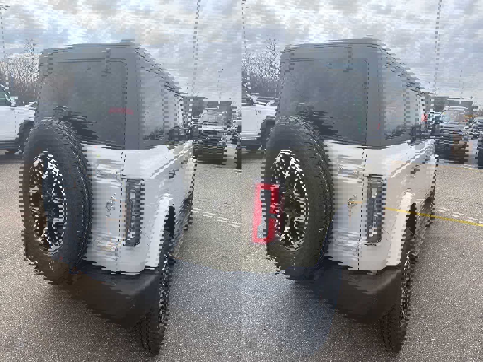 New 2026 Ford Bronco Outer Banks image 16