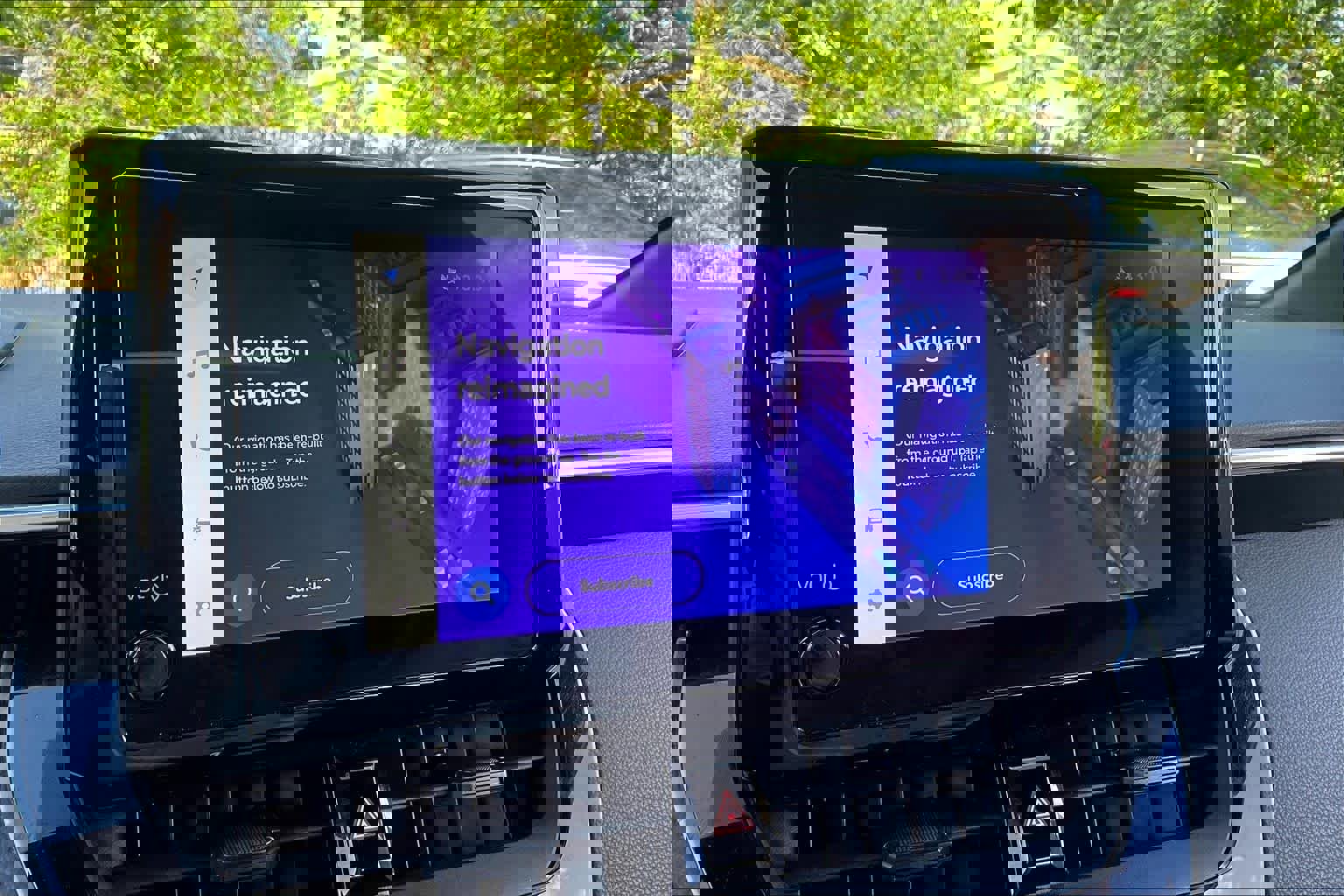 Used 2024 Toyota Corolla SE w/ SE Package image 32