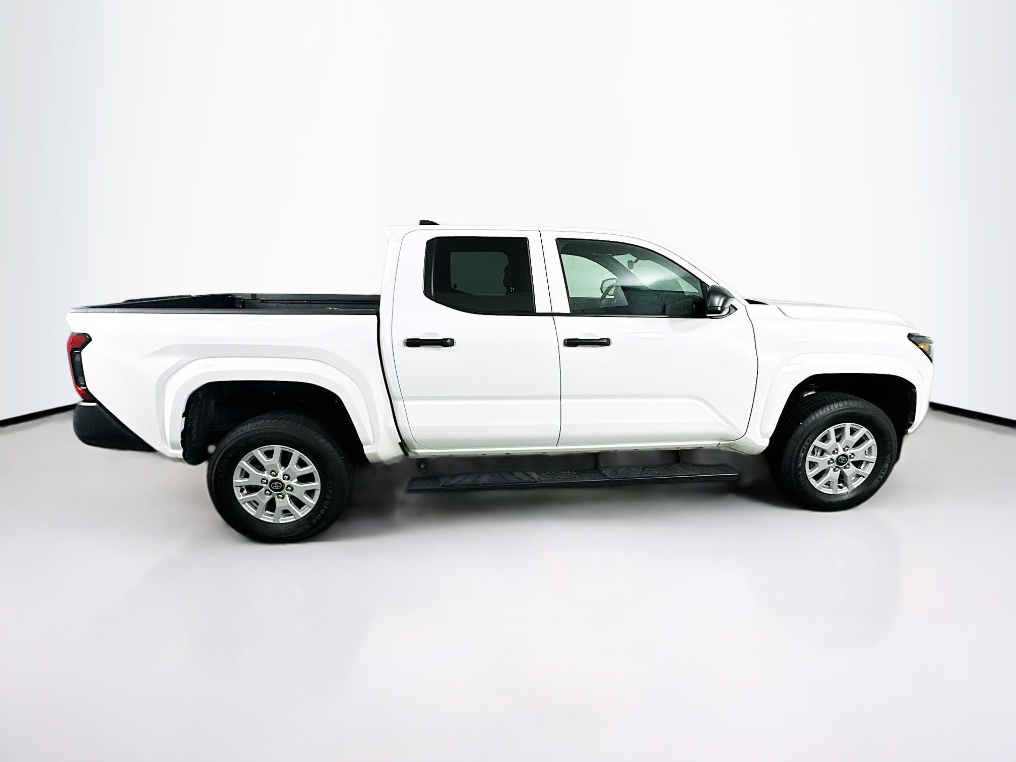 Used 2025 Toyota Tacoma SR RWD image 10