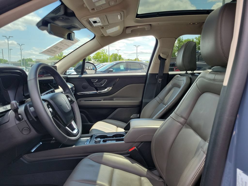 Certified 2024 Lincoln Corsair AWD w/ Equipment Group 101A image 18
