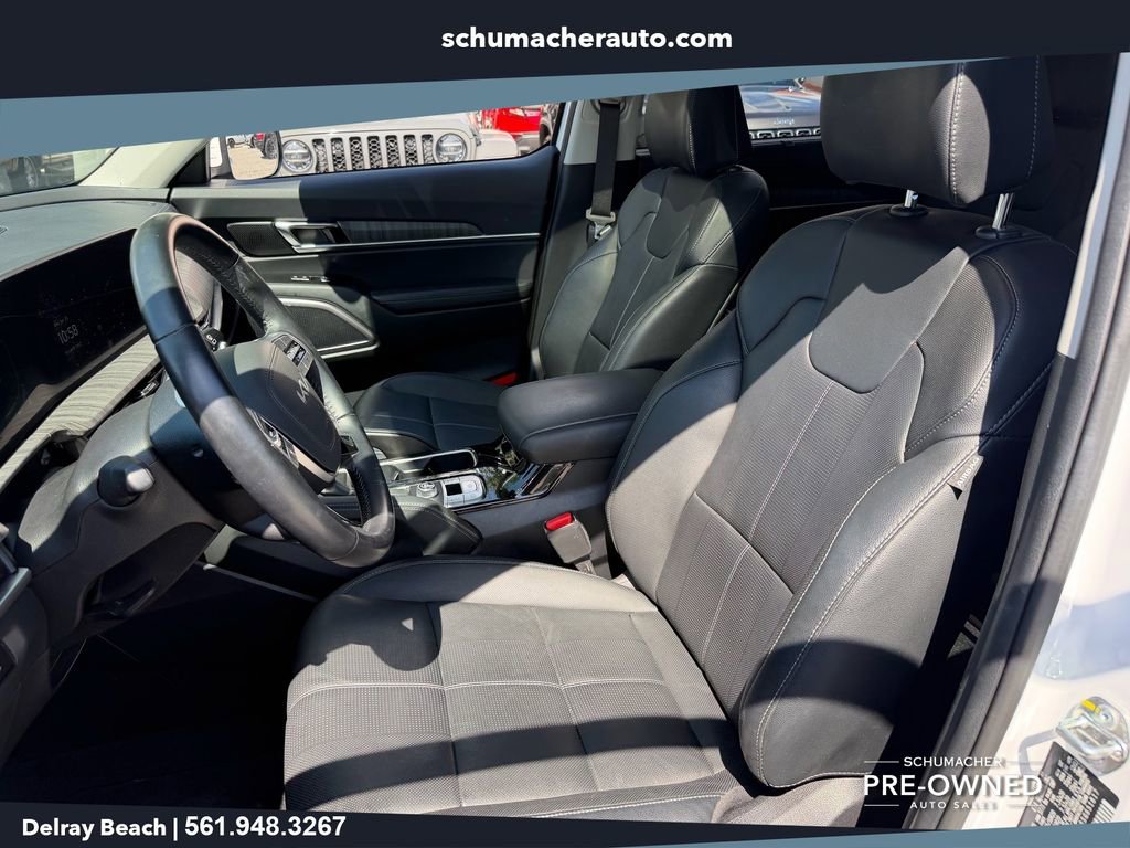 Used 2025 Kia Telluride EX w/ EX Captain's Chair Package FWD image 10