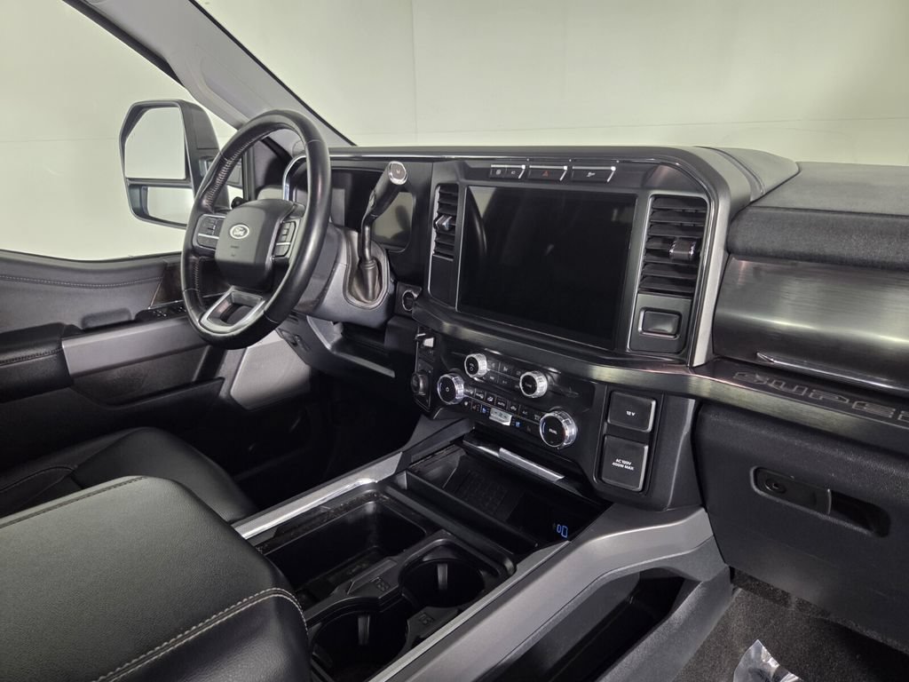 Used 2024 Ford F250 Lariat AWD/4WD image 32