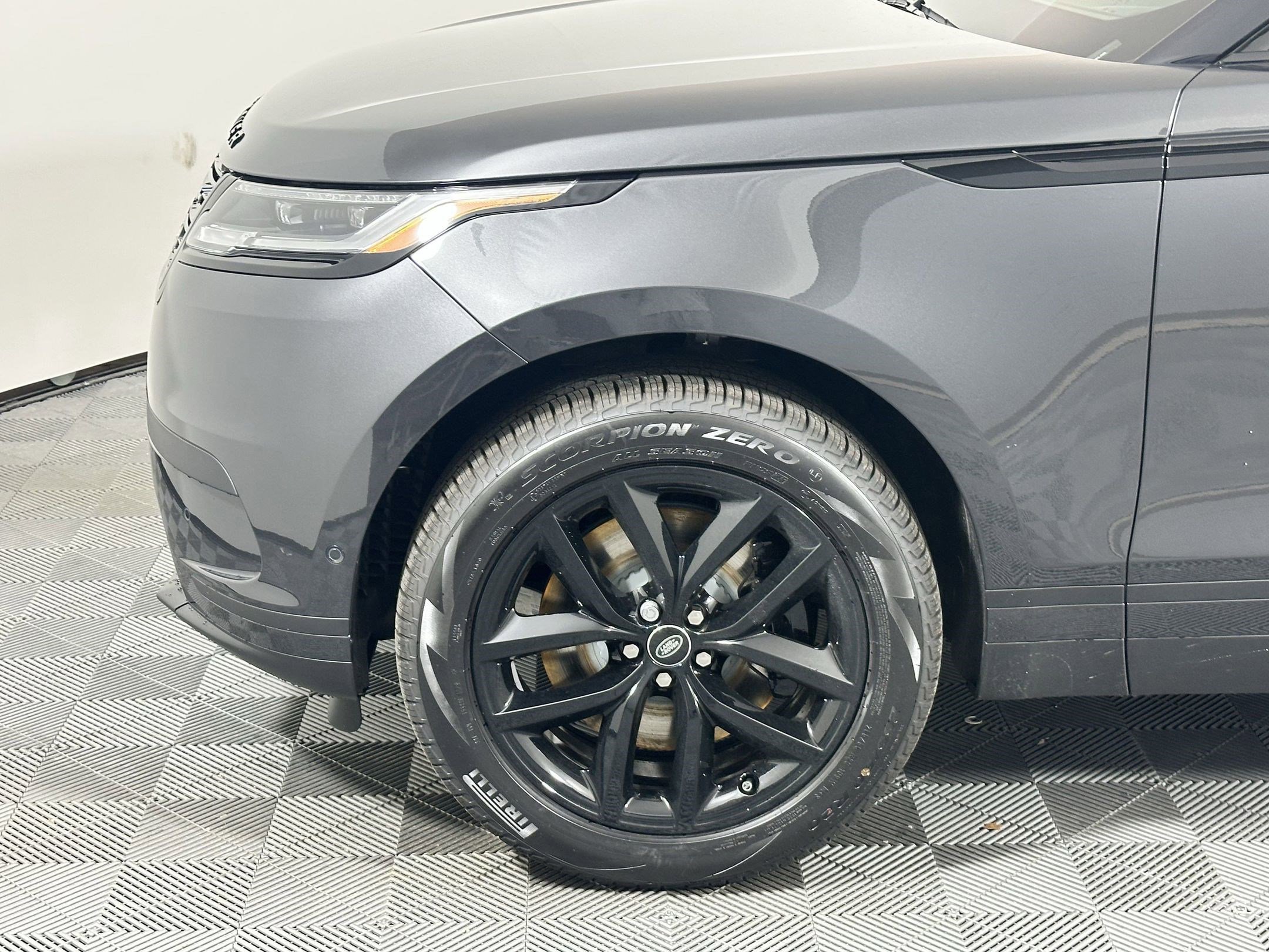 New 2026 Land Rover Range Rover Velar S image 10