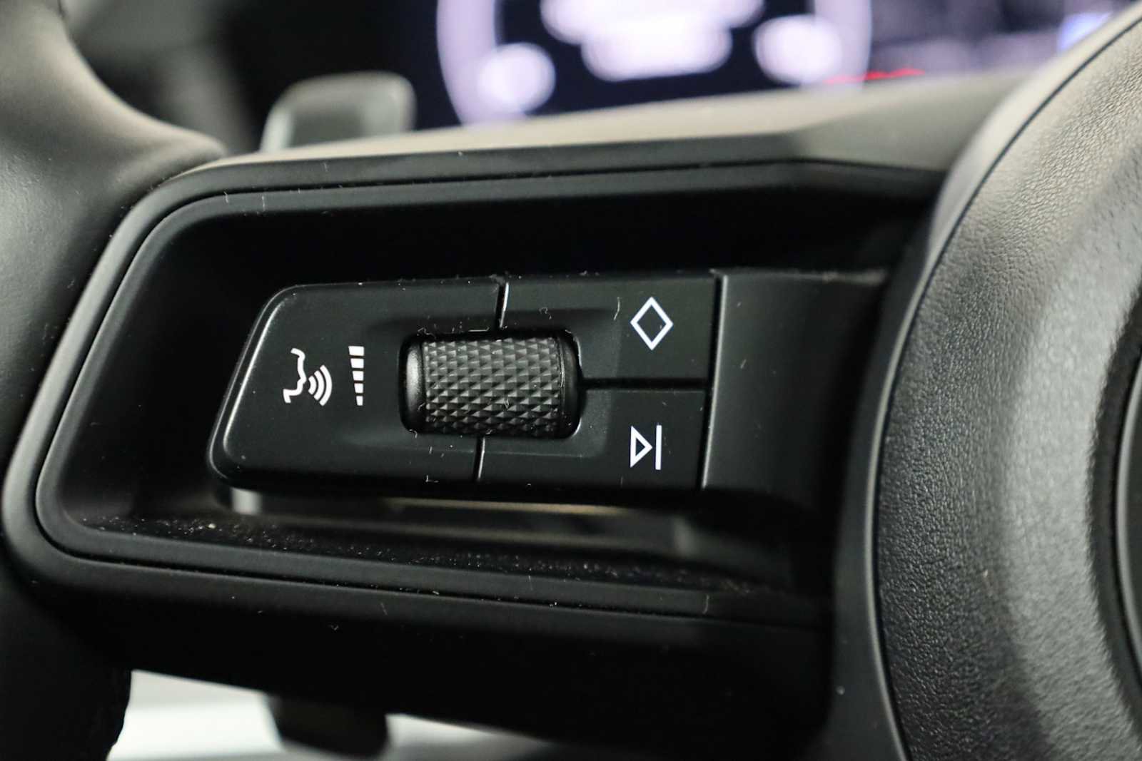 Certified 2024 Porsche Cayenne image 26