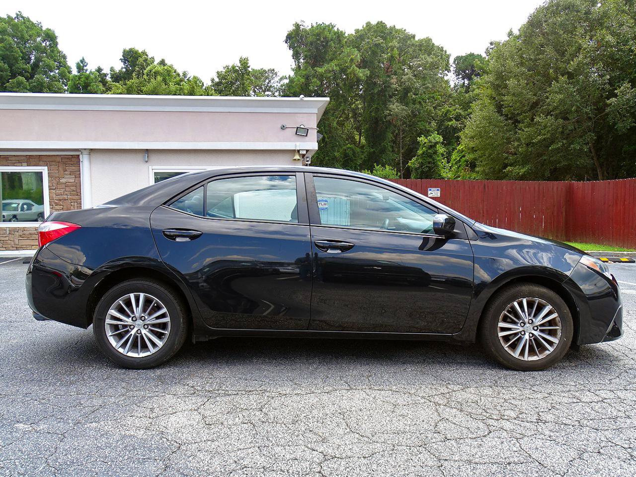 Used 2014 Toyota Corolla LE FWD image 8