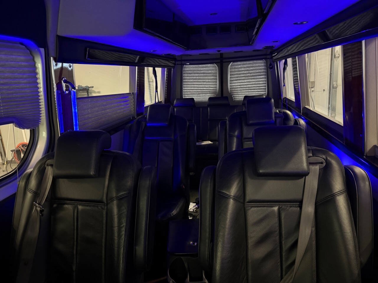Used 2009 Dodge Sprinter 2500 RWD image 10
