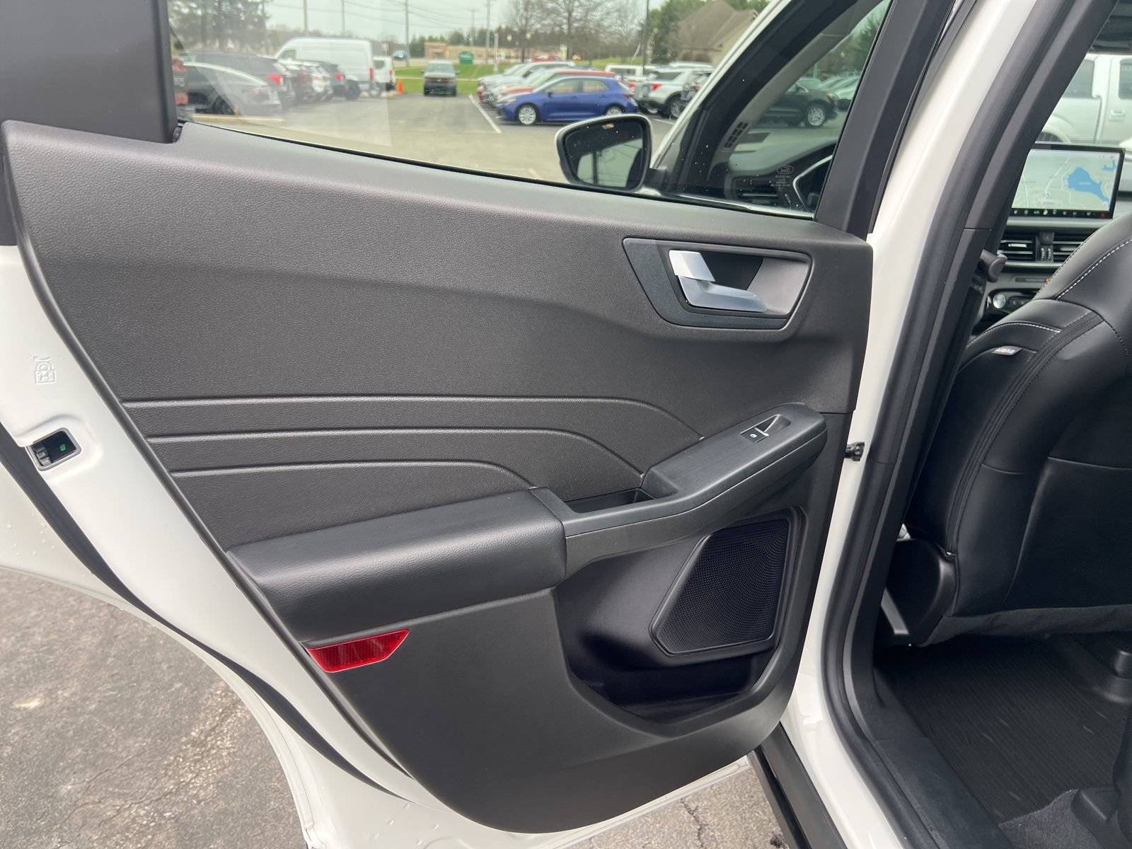 Used 2023 Ford Escape Platinum AWD/4WD image 21