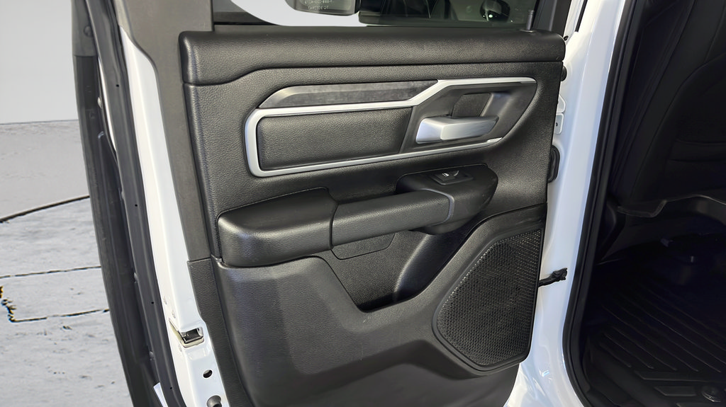 Used 2022 RAM 1500 Big Horn w/ Night Edition AWD/4WD image 11
