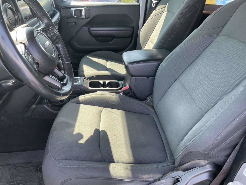 Used 2021 Jeep Wrangler Sport AWD/4WD image 13