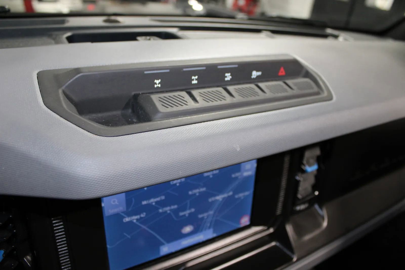 Used 2021 Ford Bronco Black Diamond w/ Sasquatch Package AWD/4WD image 24