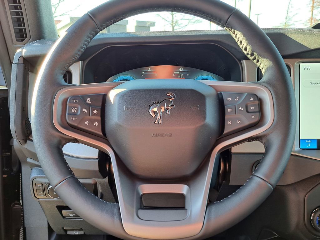 New 2025 Ford Bronco Outer Banks AWD/4WD image 9