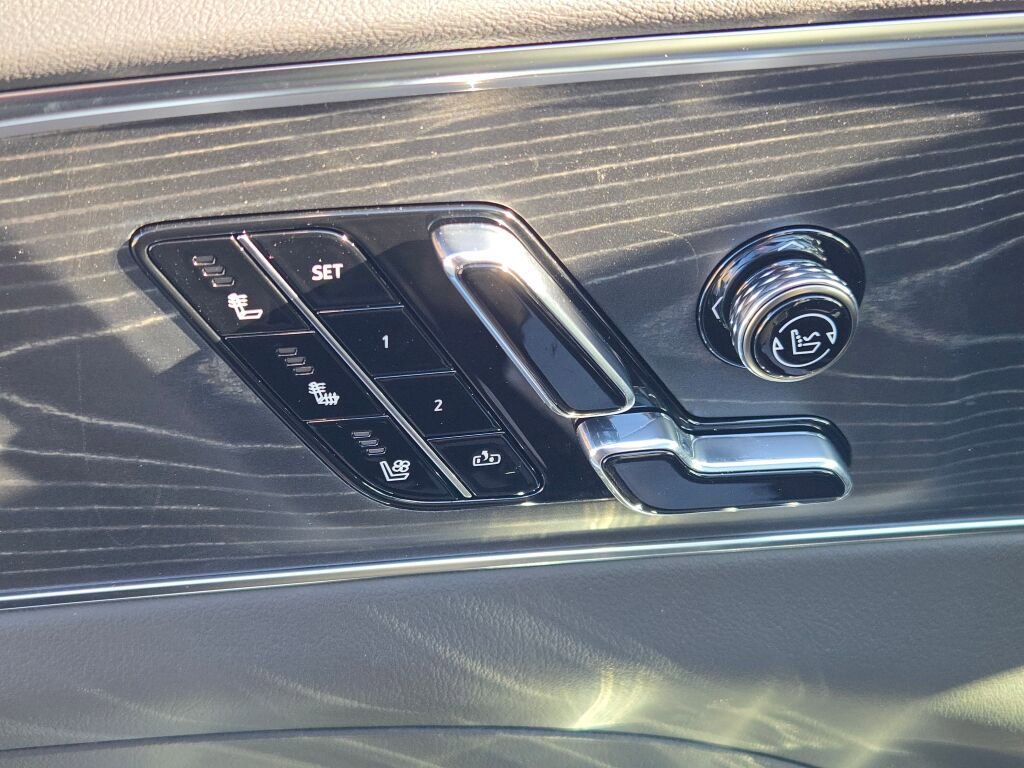 New 2026 Cadillac Lyriq Premium Sport image 24