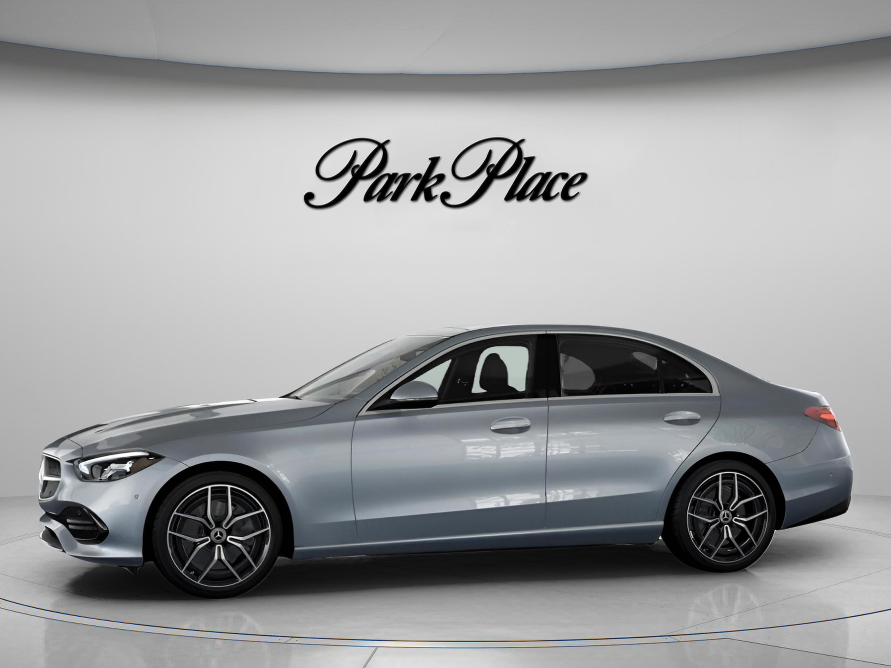 Used 2026 Mercedes-Benz C 300 Sedan image 4