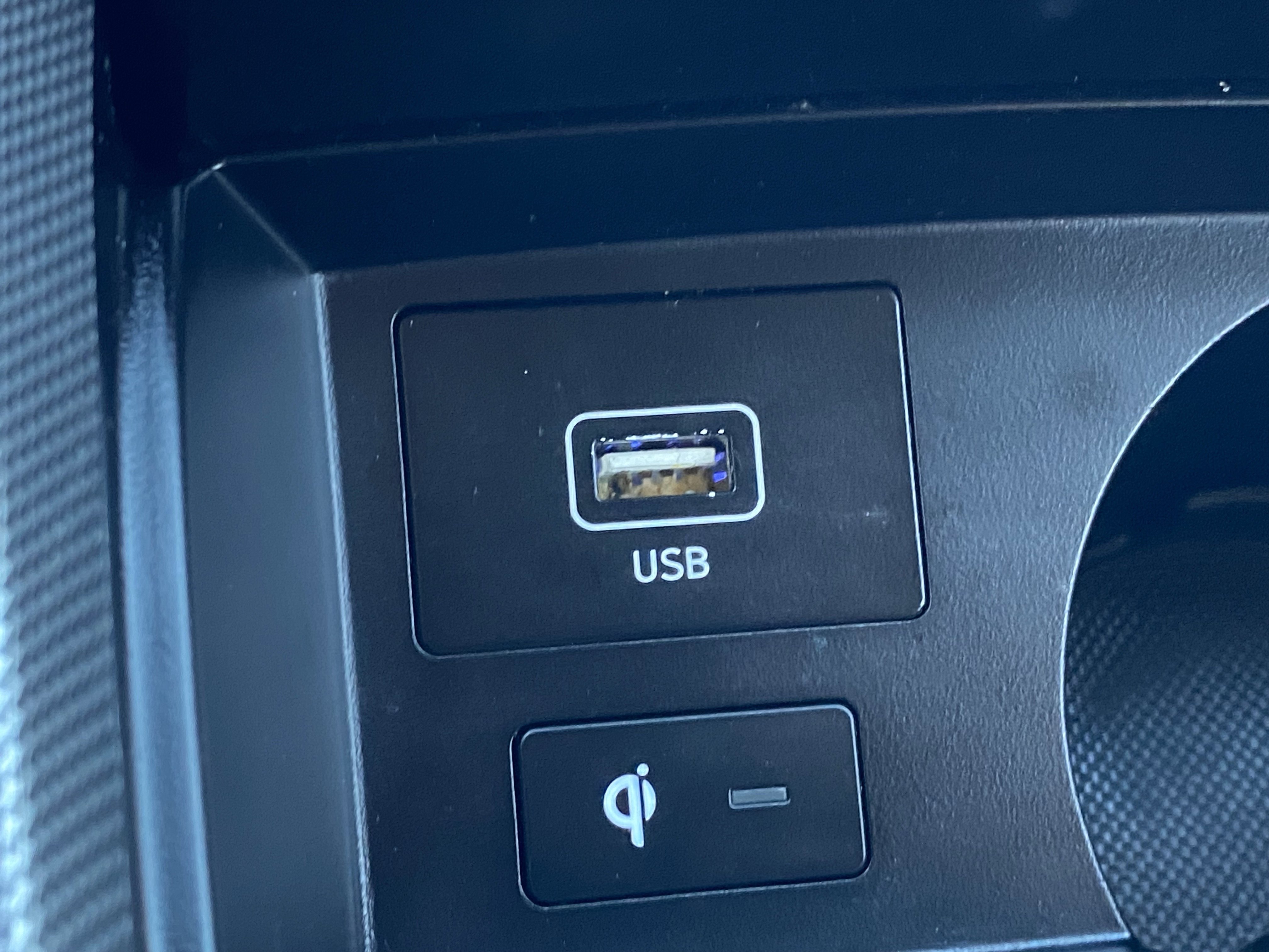 Used 2023 Hyundai Santa Fe SEL Convenience image 24