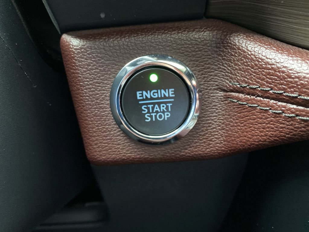 Certified 2024 Ford Expedition Limited image 38