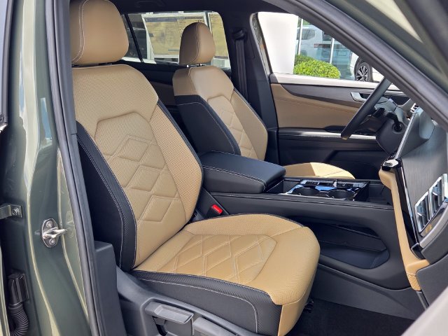 New 2026 Volkswagen Atlas Cross Sport SE FWD image 17