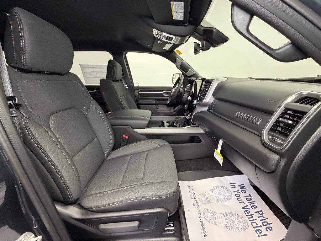 New 2026 RAM 1500 Big Horn AWD/4WD image 9