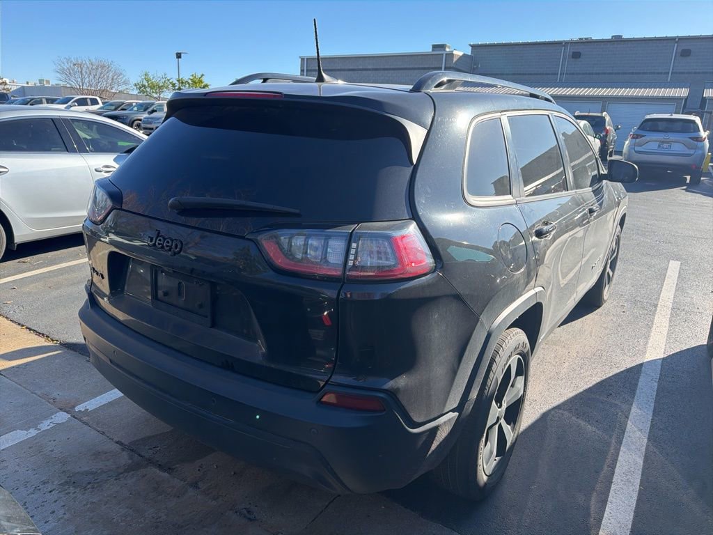 Used 2020 Jeep Cherokee Latitude Plus image 6