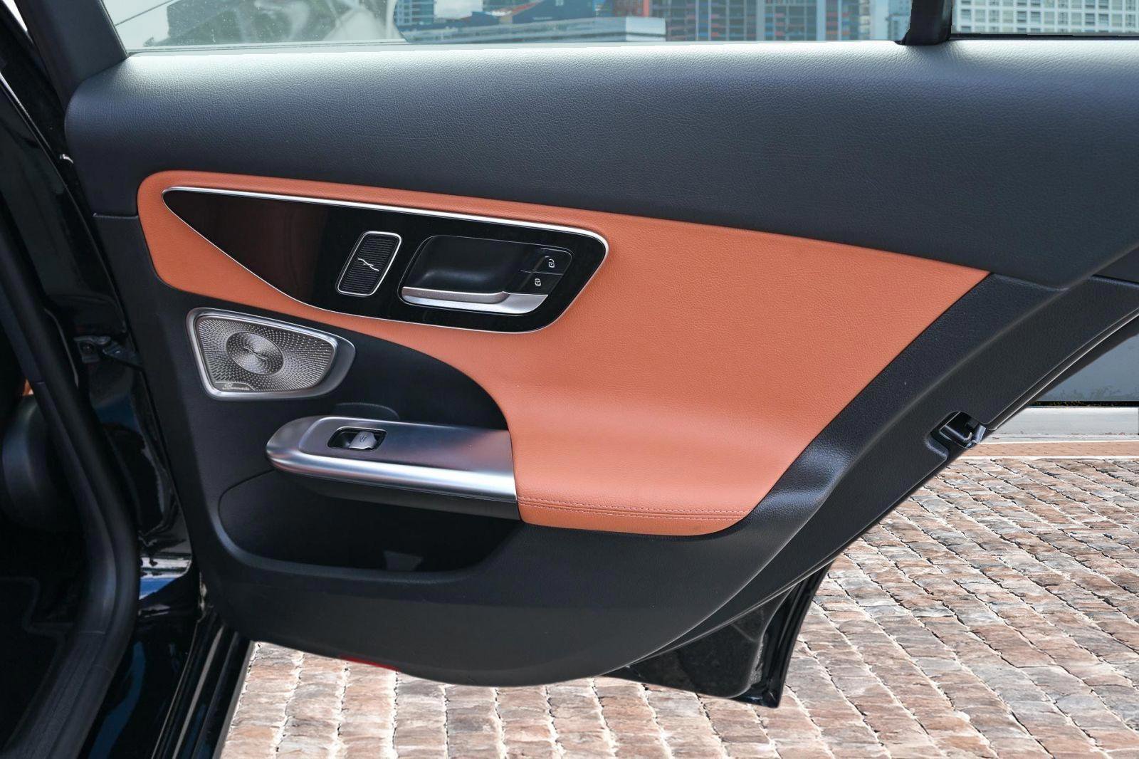 Used 2022 Mercedes-Benz C 300 Sedan w/ Exclusive Trim Package image 26