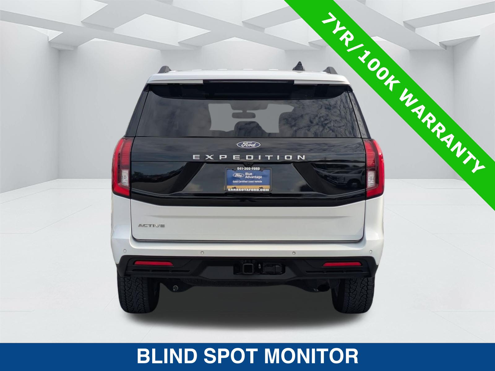 Certified 2025 Ford Expedition Active AWD/4WD image 6