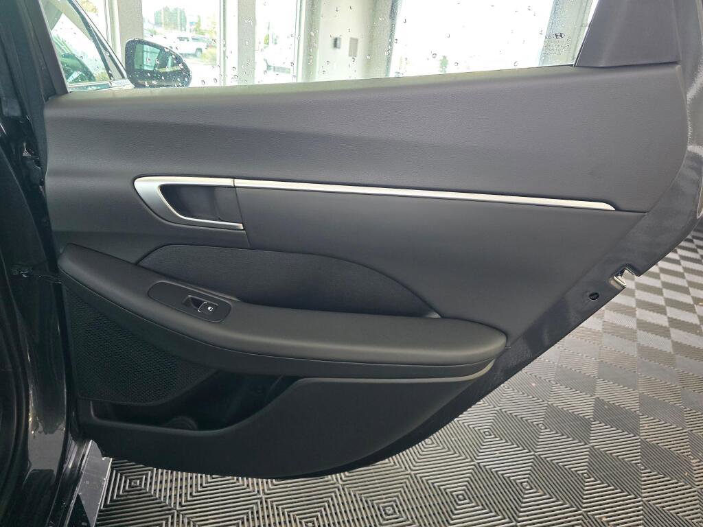 New 2026 Hyundai Sonata SEL FWD image 35