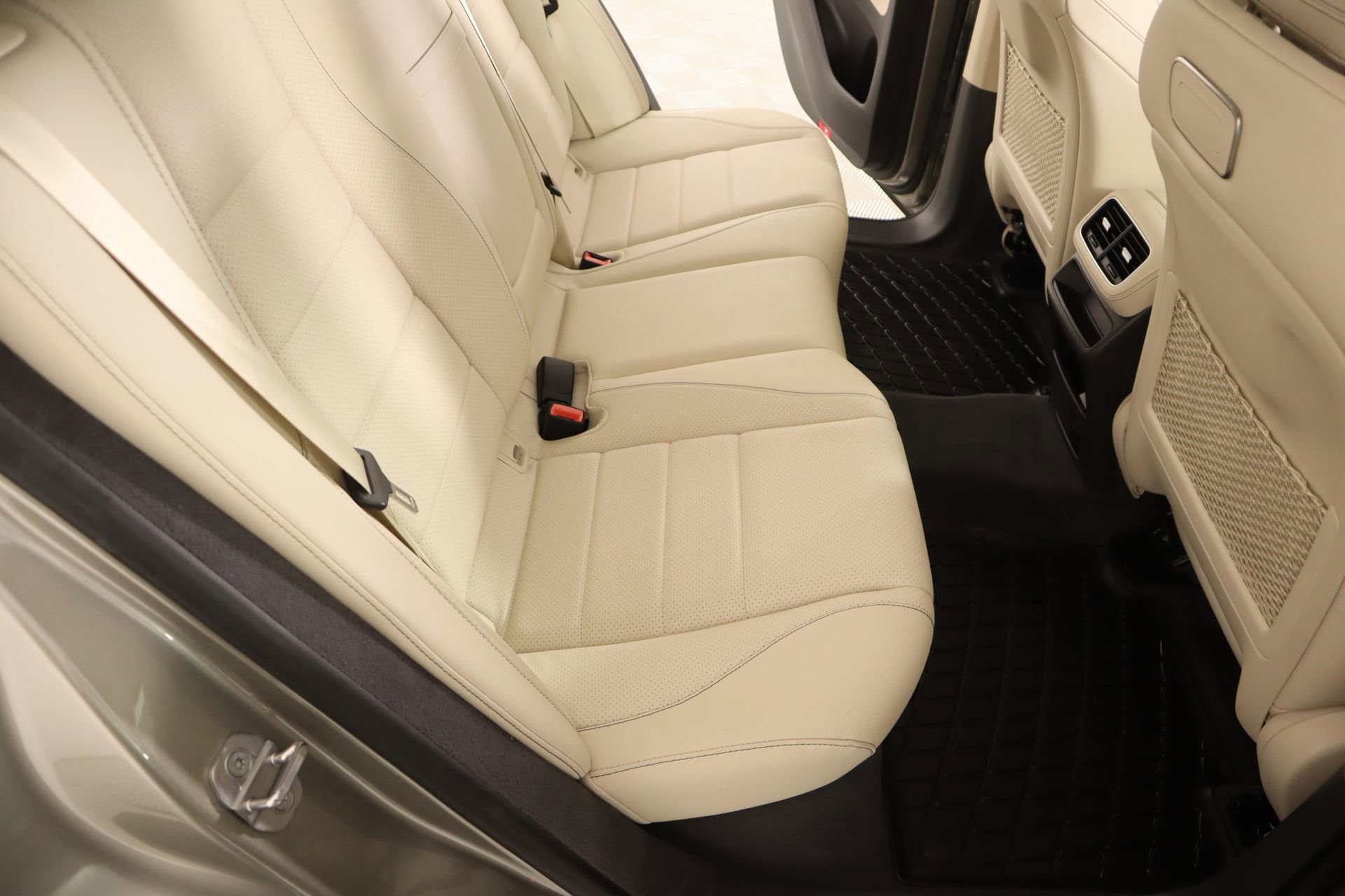 Used 2020 Mercedes-Benz GLE 350 4MATIC image 14