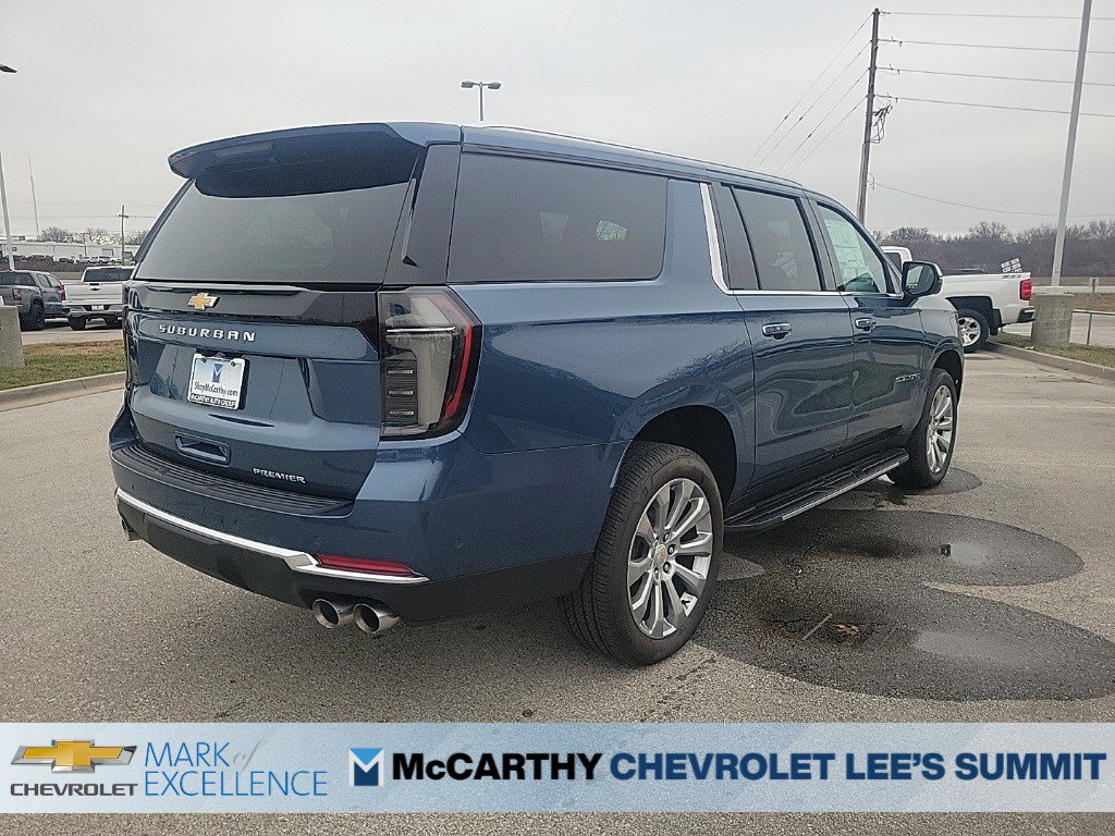 New 2026 Chevrolet Suburban Premier AWD/4WD image 8