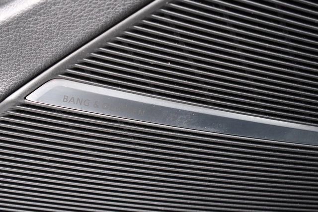 Used 2020 Audi RS Q8 w/ Carbon Optic Package image 47