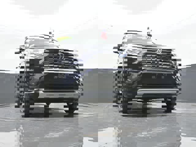 Used 2020 Toyota RAV4 XSE image 59