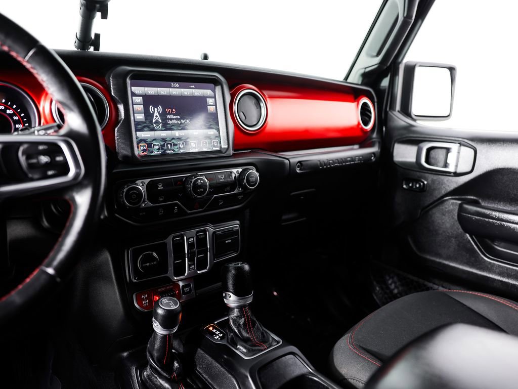 Used 2018 Jeep Wrangler Unlimited Rubicon image 37