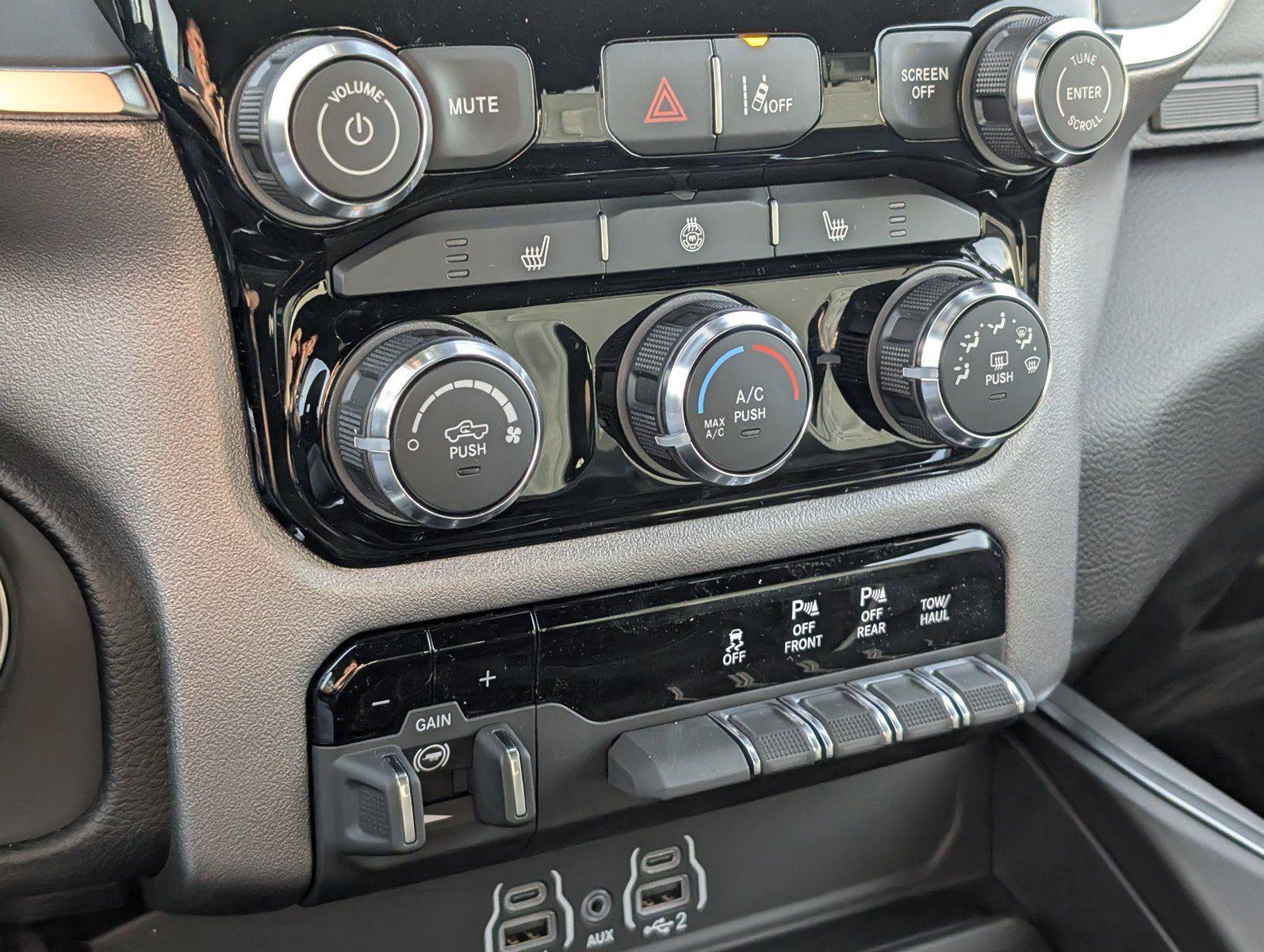 New 2026 RAM 1500 Big Horn AWD/4WD image 20