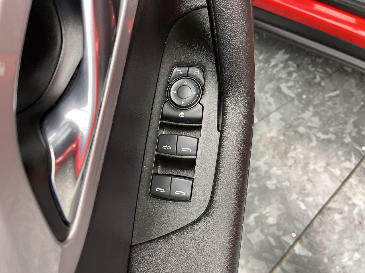 Certified 2021 Chevrolet Blazer LT AWD/4WD image 8