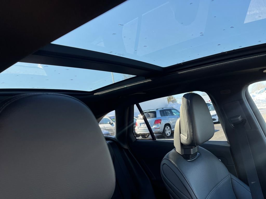 Certified 2025 Mercedes-Benz GLC 300 4MATIC image 17