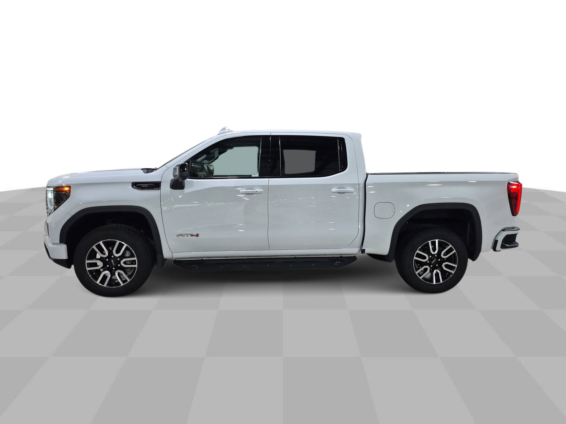 Certified 2024 GMC Sierra 1500 AT4 w/ Technology Package AWD/4WD image 6