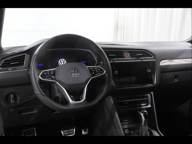 Certified 2024 Volkswagen Tiguan SE R-Line AWD/4WD image 6