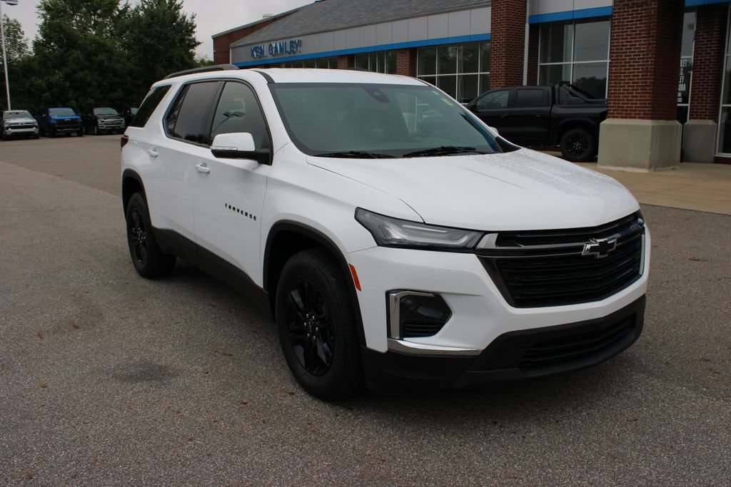 Certified 2024 Chevrolet Traverse LT w/ Midnight/Sport Edition AWD/4WD image 4