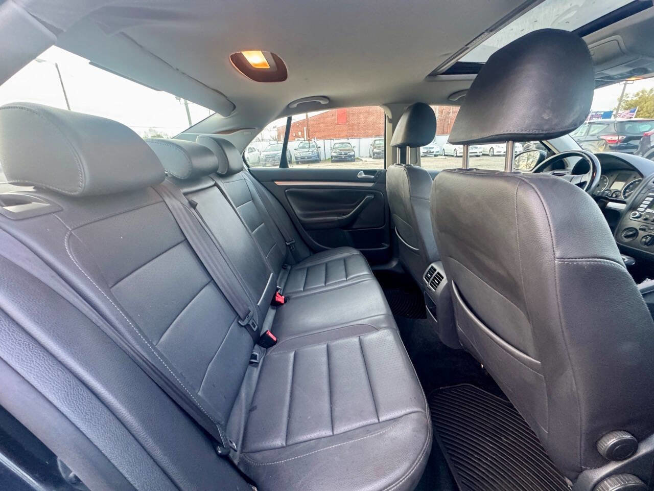 Used 2008 Volkswagen Jetta SE image 15