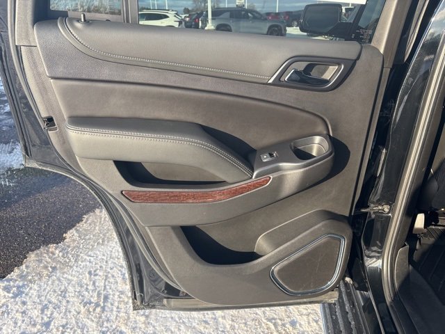 Used 2019 GMC Yukon SLT w/ Premium Edition image 16