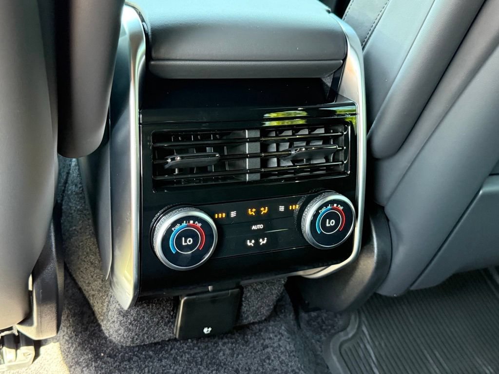 New 2026 Land Rover Range Rover SE AWD/4WD image 34
