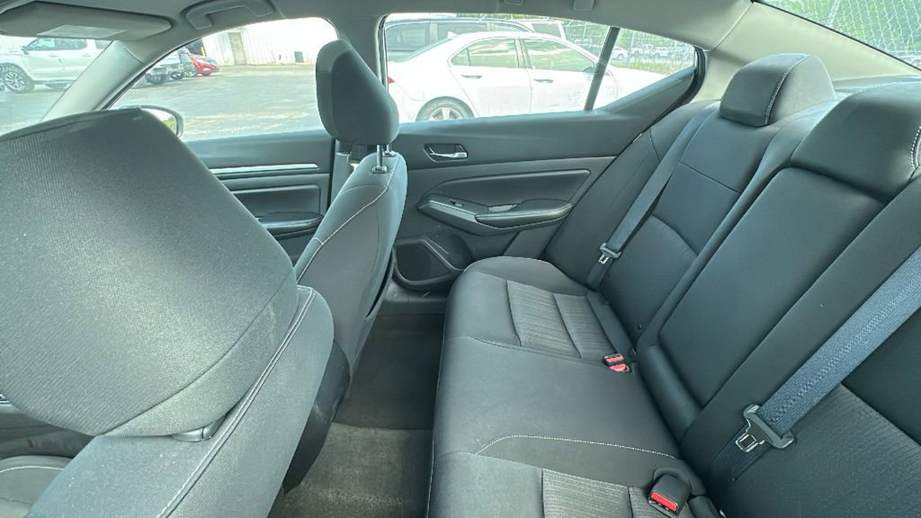 Used 2022 Nissan Altima 2.5 SV image 4